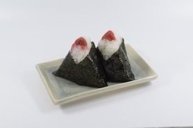 おにぎり　紀州南高梅　限定2個