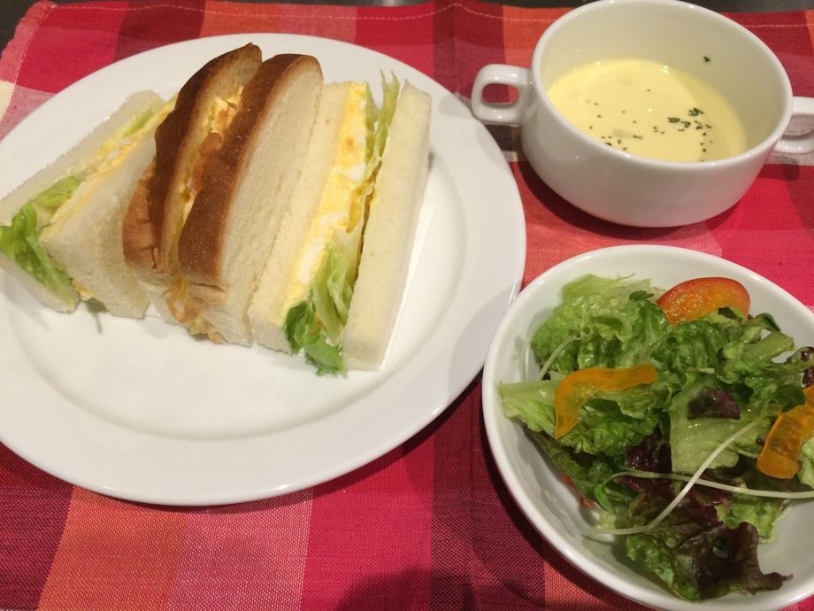 【LUNCH】たまごサンド（サラダ・スープ付き）