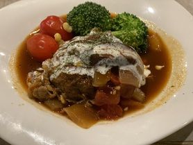 自家製の夏目家のハンバーグ