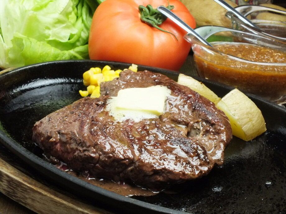 特選ハラミ３００ｇ　ライスorパン付き（２５００円）