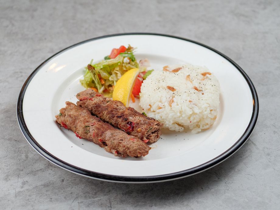 アダナケバブ Adana kebabi