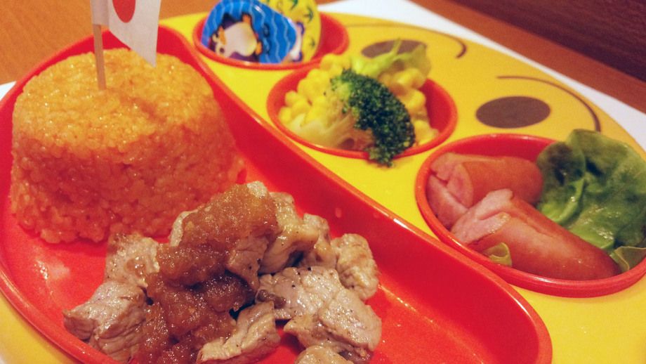 お子様プレート(新幹線Ａ・Ｂ、アンパンマン、スポーツカー)（６８０円）