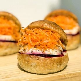 サイトウハムの無添加チキンハムサンド＋ドリンク