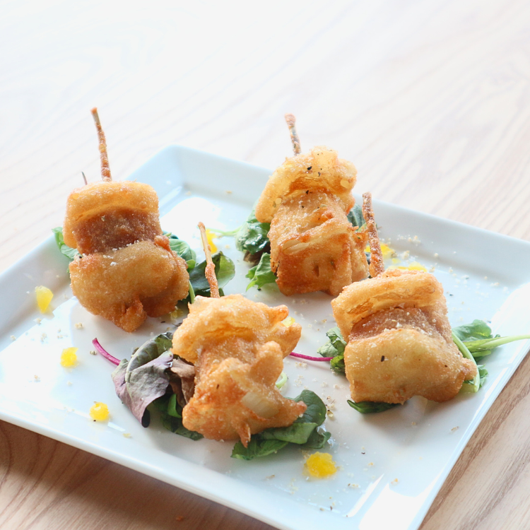 創作天ぷら スモークチーズと淡路玉ねぎ