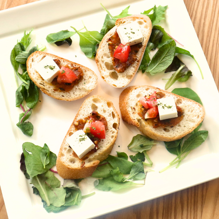 蕎麦味噌チーズのタルティーヌ