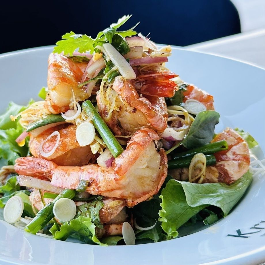 揚げエビとレモングラスのサラダ（1380）