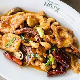 鶏肉とカシューナッツ炒め