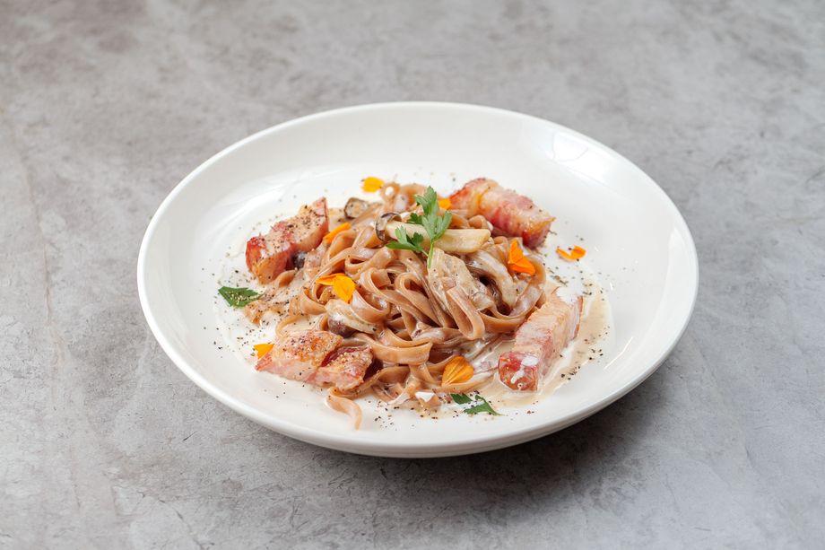 New York カルボナーラ