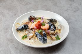 魚介のクリームパスタ