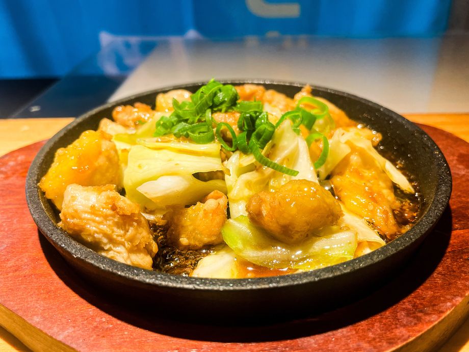 熱々！地鶏の鉄板焼き(県産鶏)