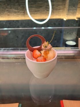 パフェ屋のティーカップアイス