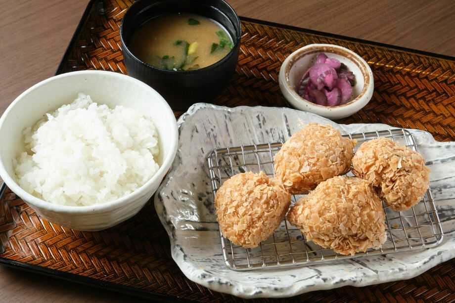米粉ざくざくチキン定食