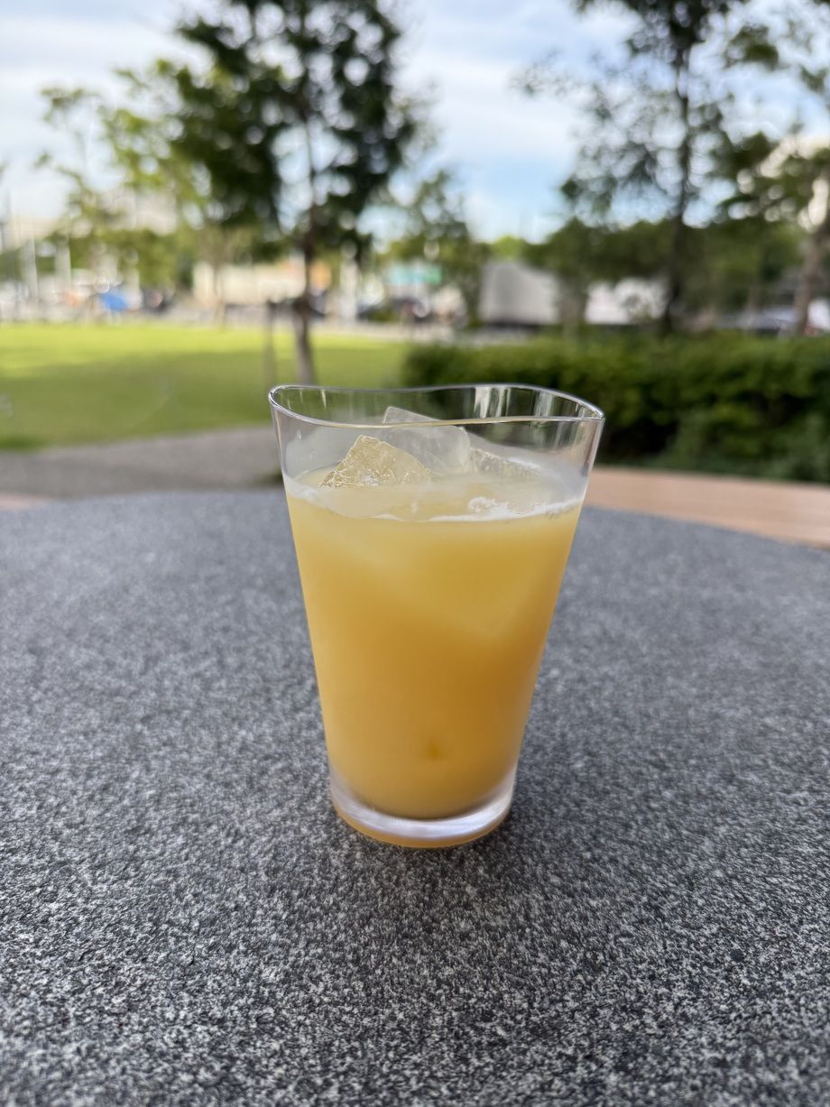 たかやしろファームの冠雪ふじリンゴジュース