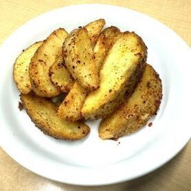 皮付きポテトフライ