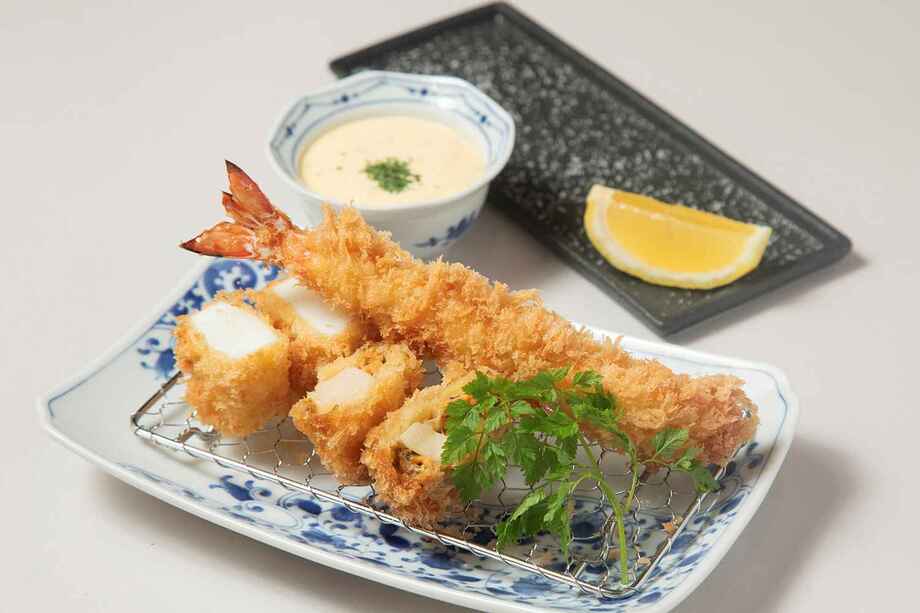 シーフードアソート 天然エビフライ、肉厚イカフライ、ホタテフライの盛合せ
