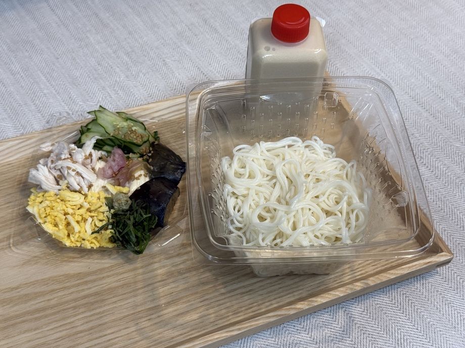 夏野菜とたぐり湯葉の豆乳冷やし素麺　限定2個