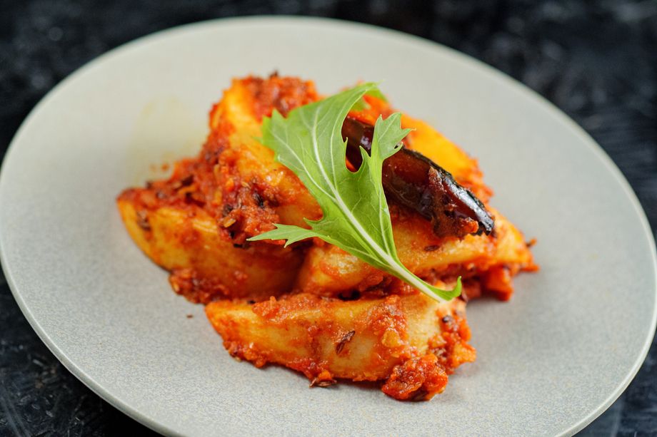 【スナック】Aalu Jira アルジラ