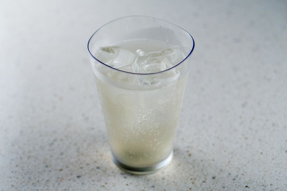 クラフト梅ソーダ