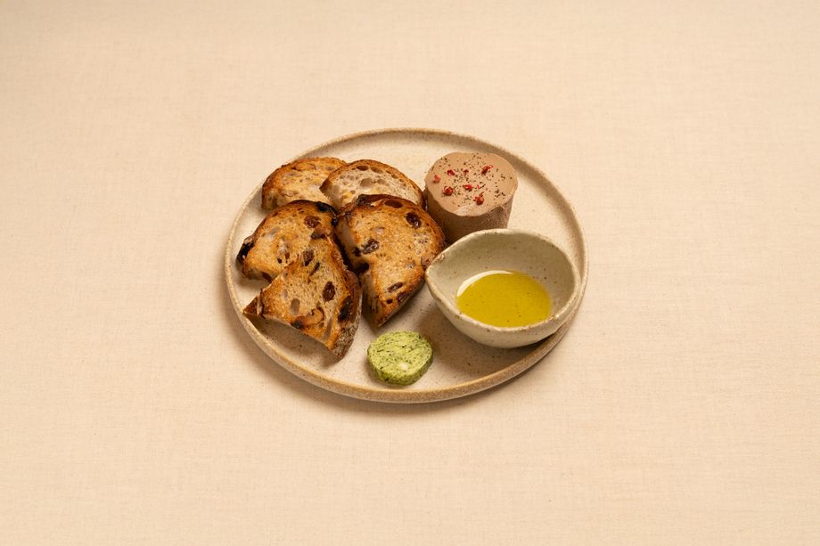 焼鳥屋のレバーパテ（1210）