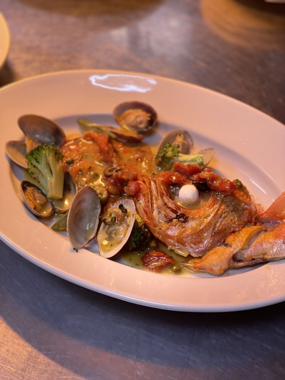 鮮魚のアクアパッツァ