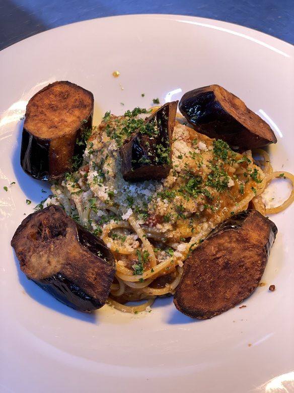 揚げナスとミートソースのスパゲッティ