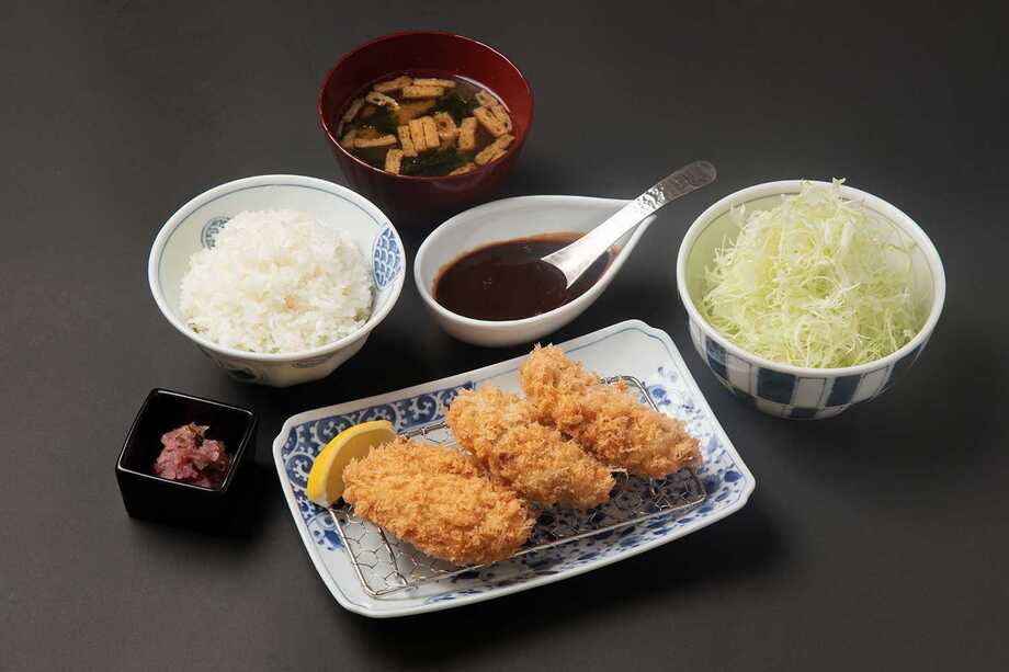 ヒレ味噌かつ定食