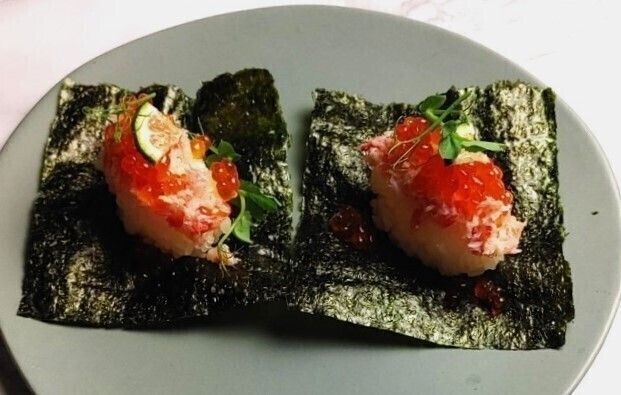 蟹いくら手巻き