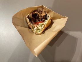 ビーフドネルケバブサンド　dana donel kebabi sand