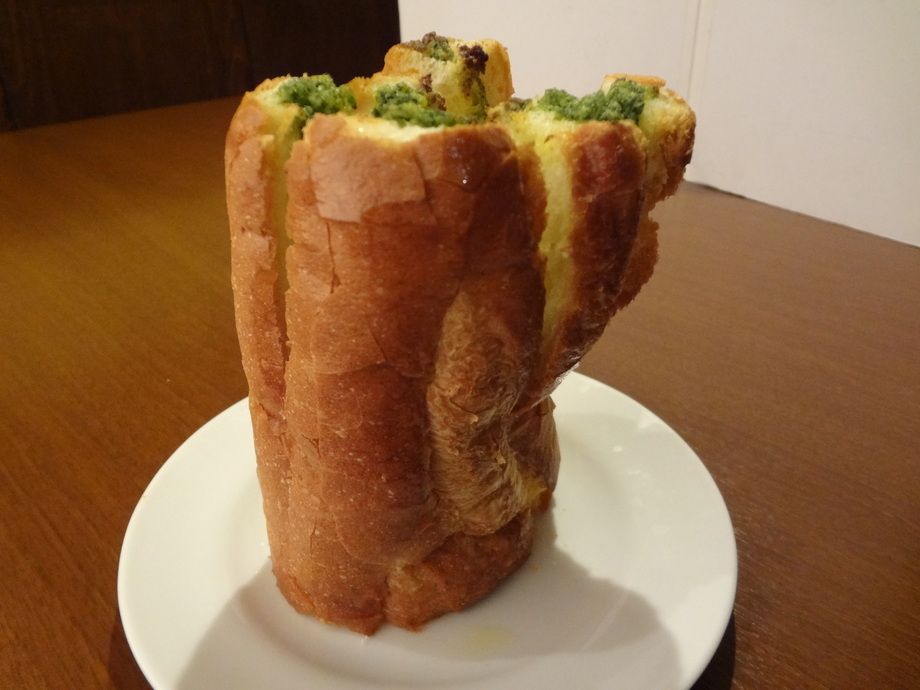 ガーリックトーストタワー（￥４９０(税込)）