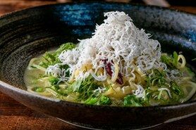 静岡県産しらすとくたくたブロッコリーのアーリオオーリオ