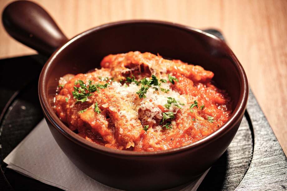 牛トリッパのアラビアータ　イタリアンもつ煮込み