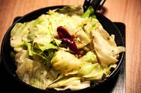 アンチョビキャベツのソテー