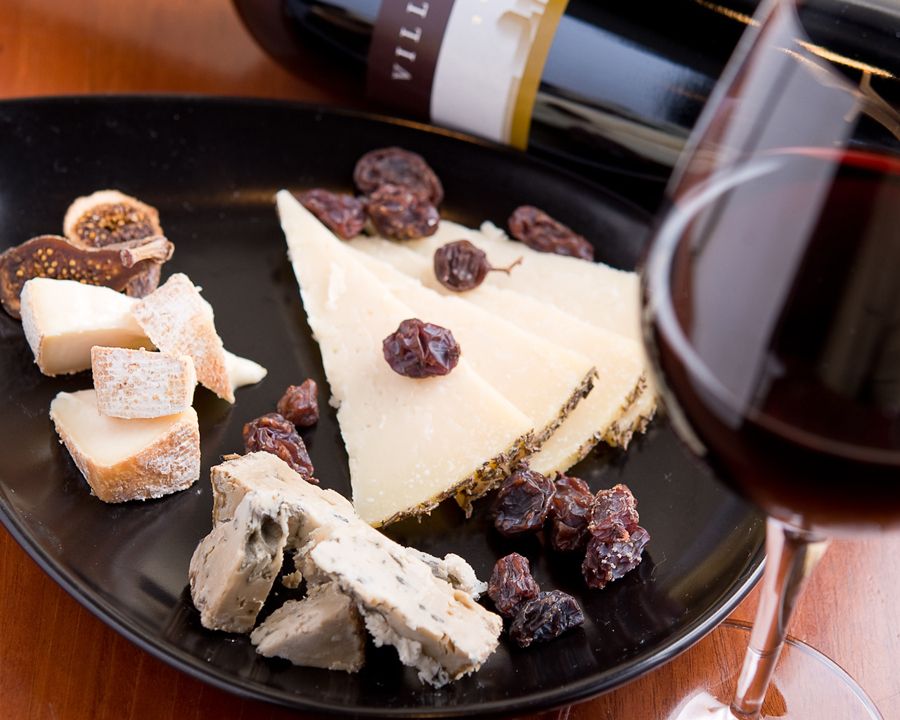 特選スペインチーズの盛り合わせ