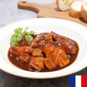 チキンのワイン煮込み〈カチャトラ風〉