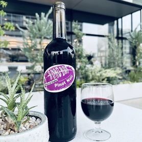 赤：ドメーヌ・カプリエ　バロン・ド・ラグビー　ピノ・ノワール