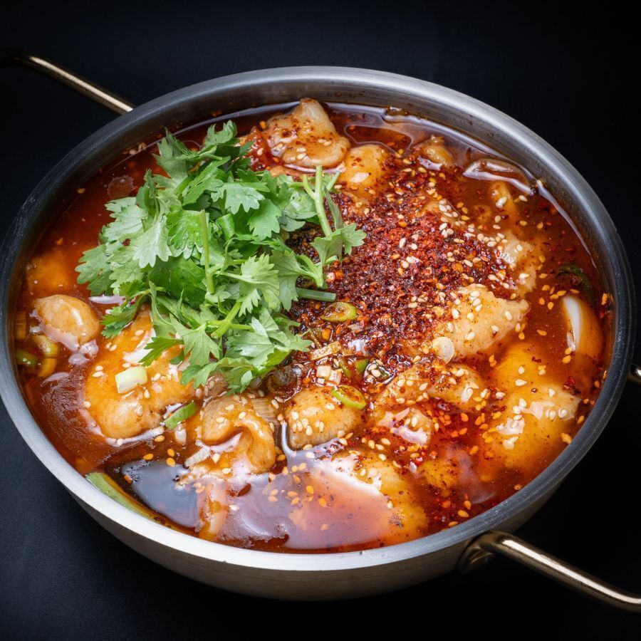 四川風白身魚煮込み