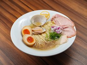 味玉「はまぐり×濃厚ペースト」塩の魚介らぁめん