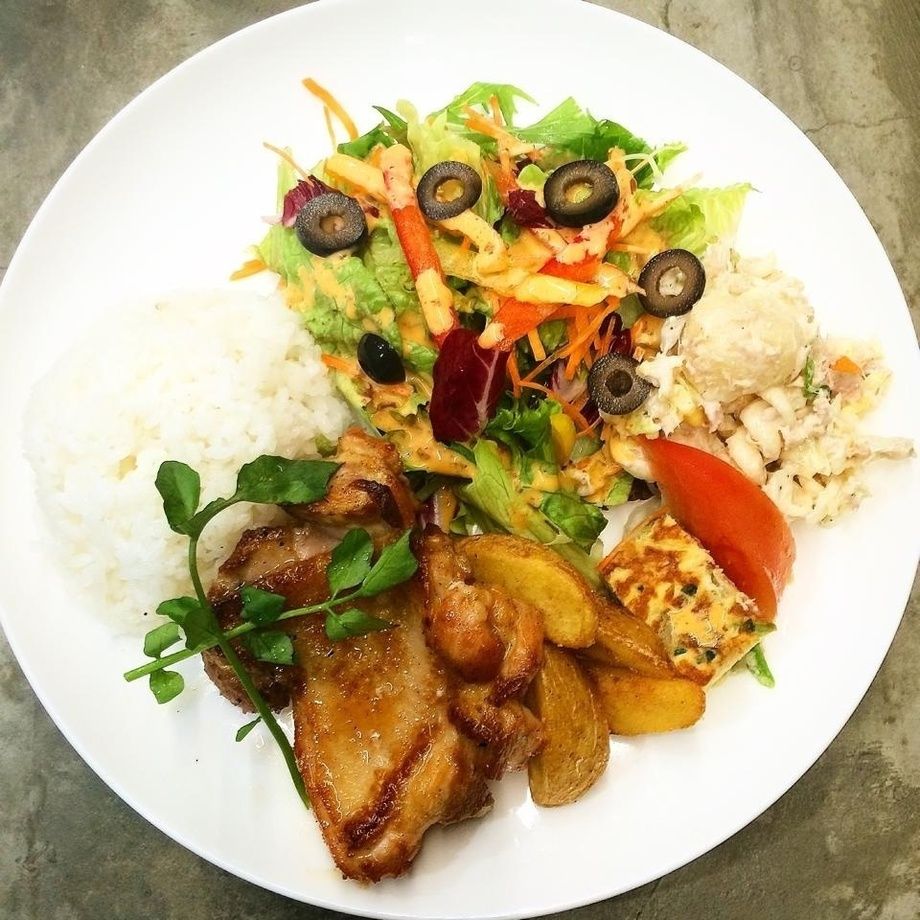 グリルチキンランチプレートw/Coffee or Tea