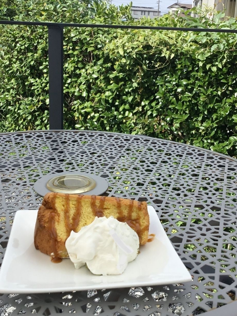 キャラメルソース　シフォンケーキ