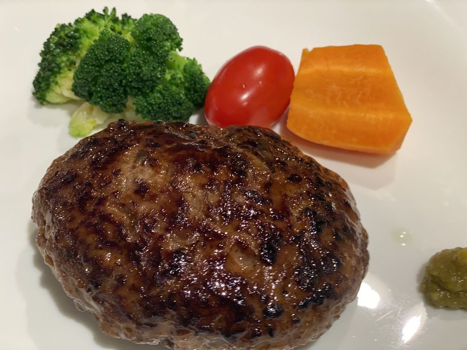 ㊙️エゾシカ(ジビエ)ハンバーグ(ライス付き)（2300）