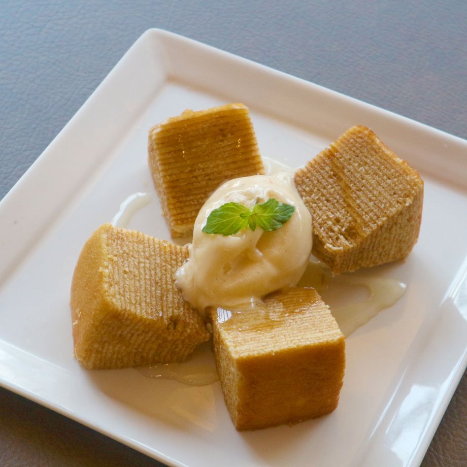 有機玄米粉のグルテンフリーバウムクーヘン【ソフト】 アイス添え