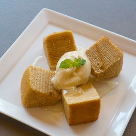 有機玄米粉のグルテンフリーバウムクーヘン【ソフト】 アイス添え