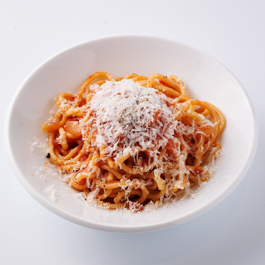 【選べるパスタセット】塩漬け豚のアマトリチャーナ　サラダ付き