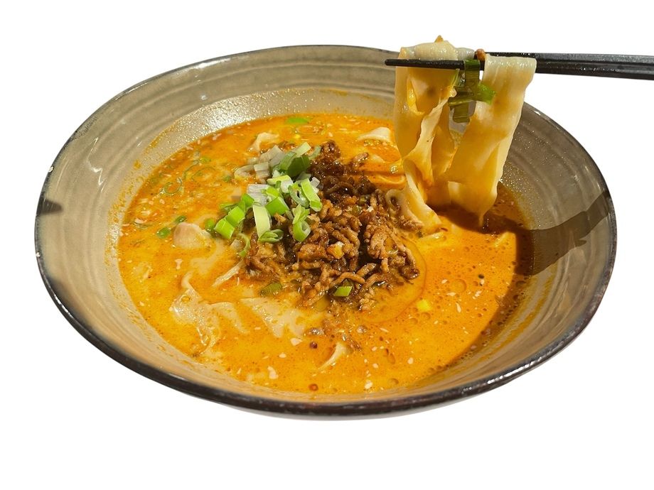 濃厚豚骨担々麺