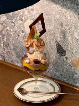 栗とオレンジとショコラのパフェ