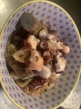 水だこ、花びら茸、ごぼうの実山椒焼き