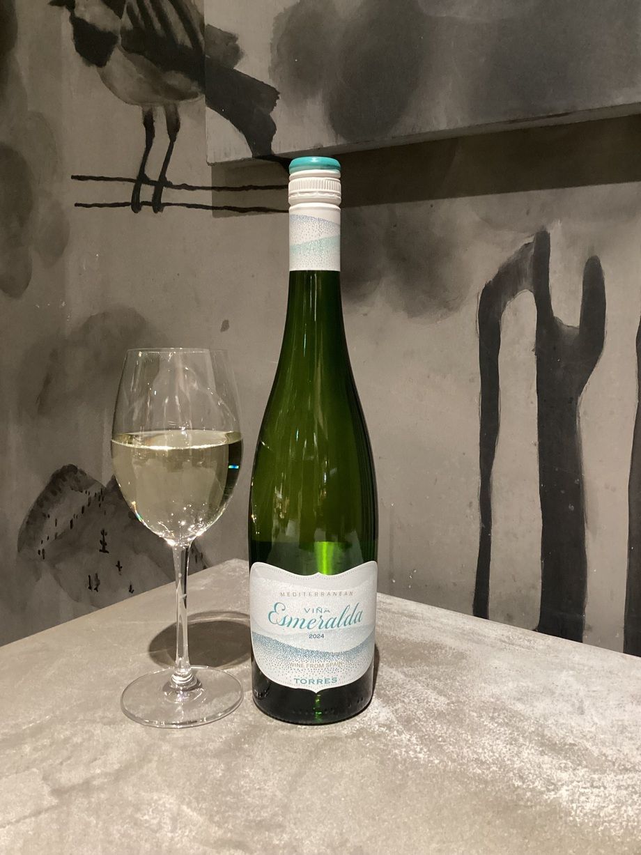 【白】ヴィーニャ・エスメラルダ　グラス