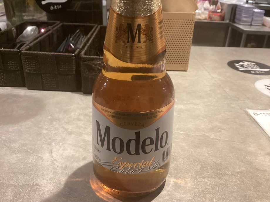 🇲🇽モデロビール355ミリ🇲🇽