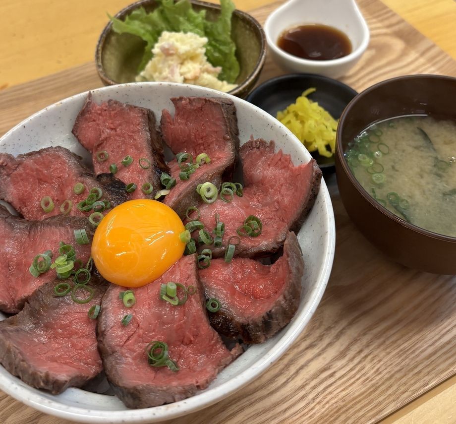 ローストビーフ丼