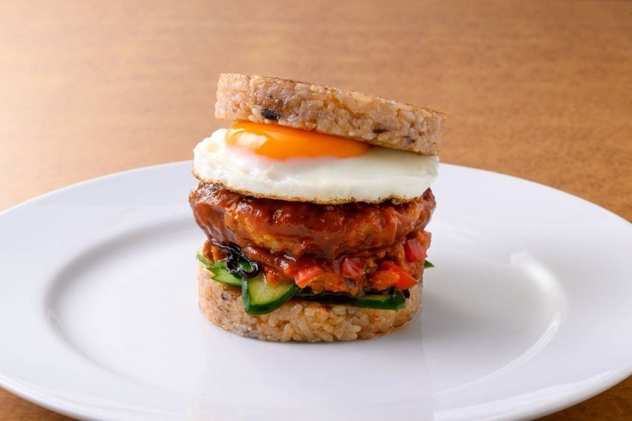 手ごねハンバーグロコモコえんむすびバーガー